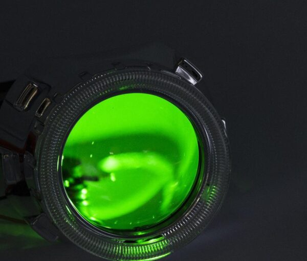 світлодіодне підсвічування лінз "devil eyes". Пружна світлодіодна стрічка на металевій основі. Влажівать всередину маски. Живлення 12V....@